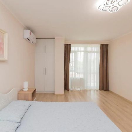 Comfortable Apartment In The Centre Odessa Extérieur photo