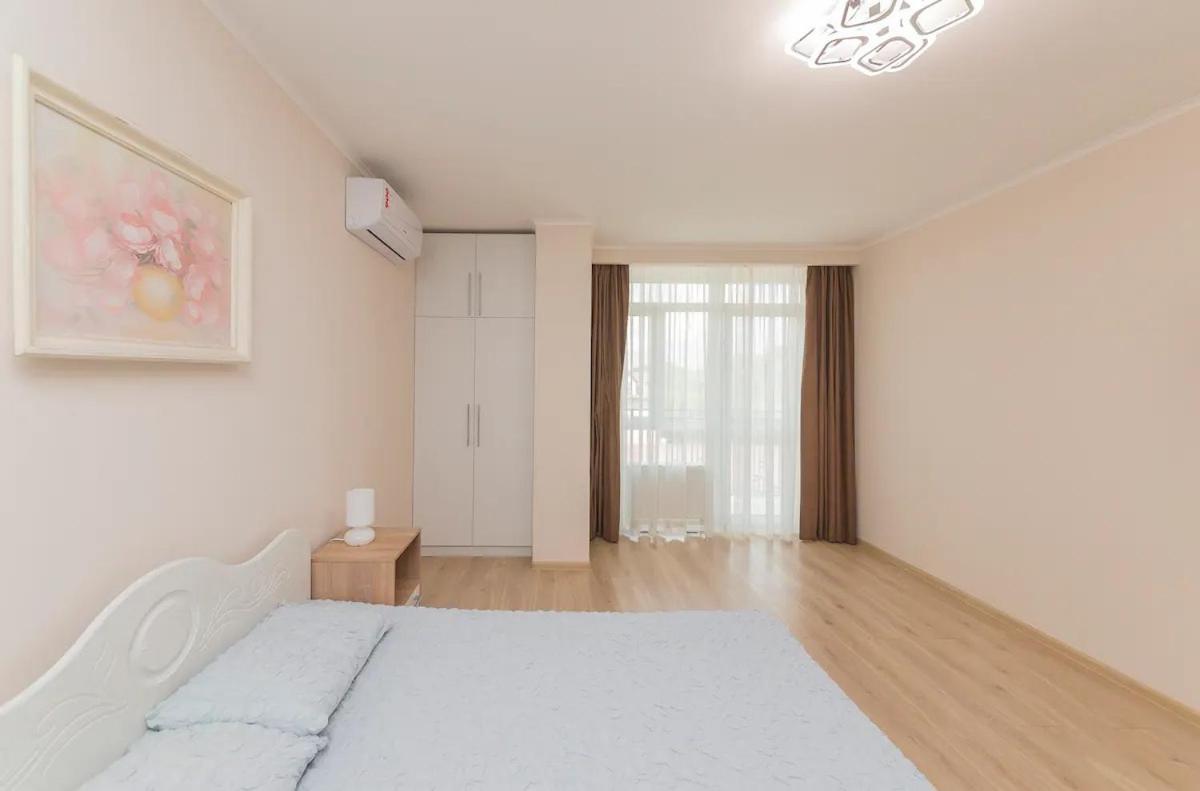 Comfortable Apartment In The Centre Odessa Extérieur photo